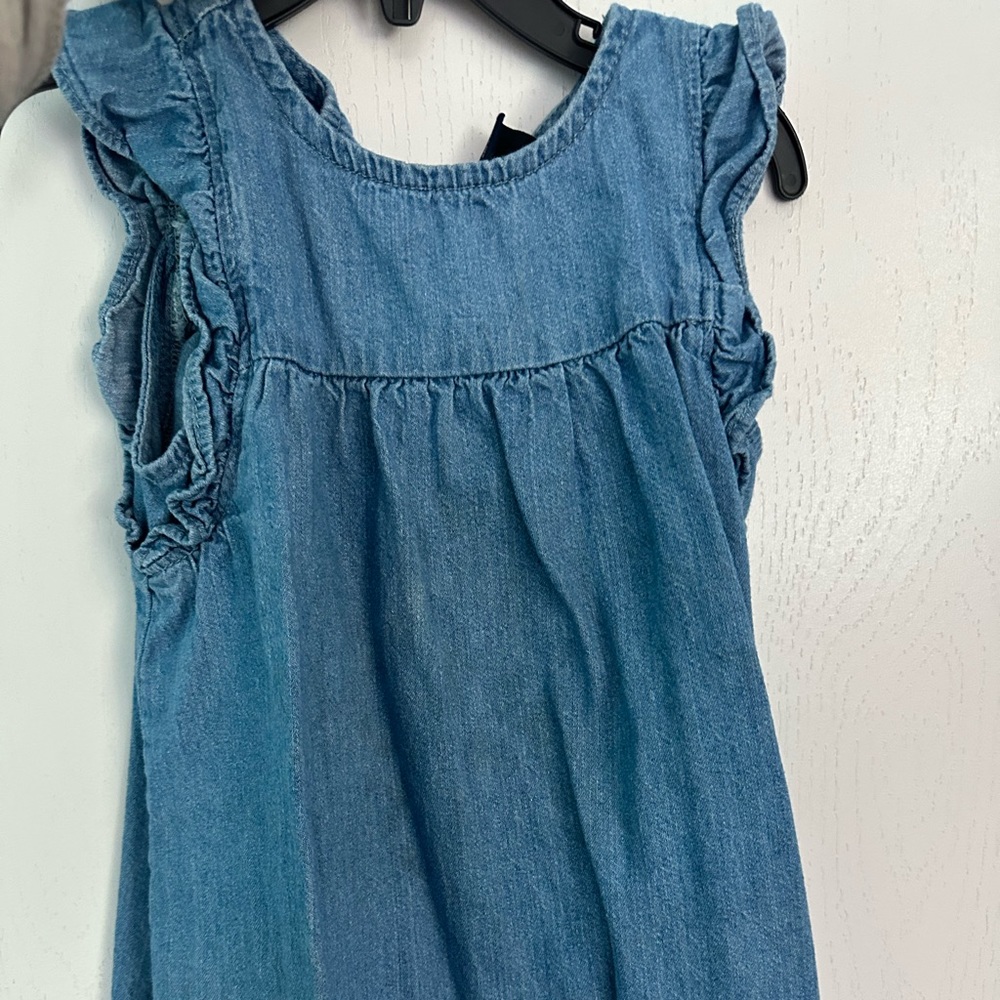 Gap size 5 denim dress with ruffle sleeveless sleeves